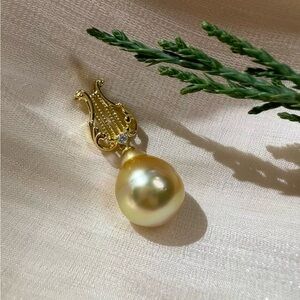 South Sea Gold Pearl Silver Pendant